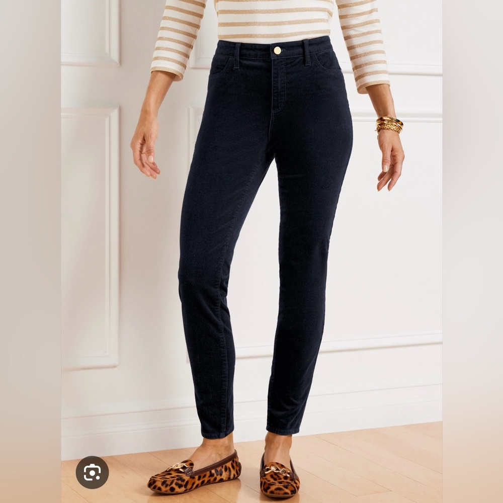 ✨ LIKE-NEW ✨ GAP navy blue corduroy skinny legging jeans Size 25 / 0R